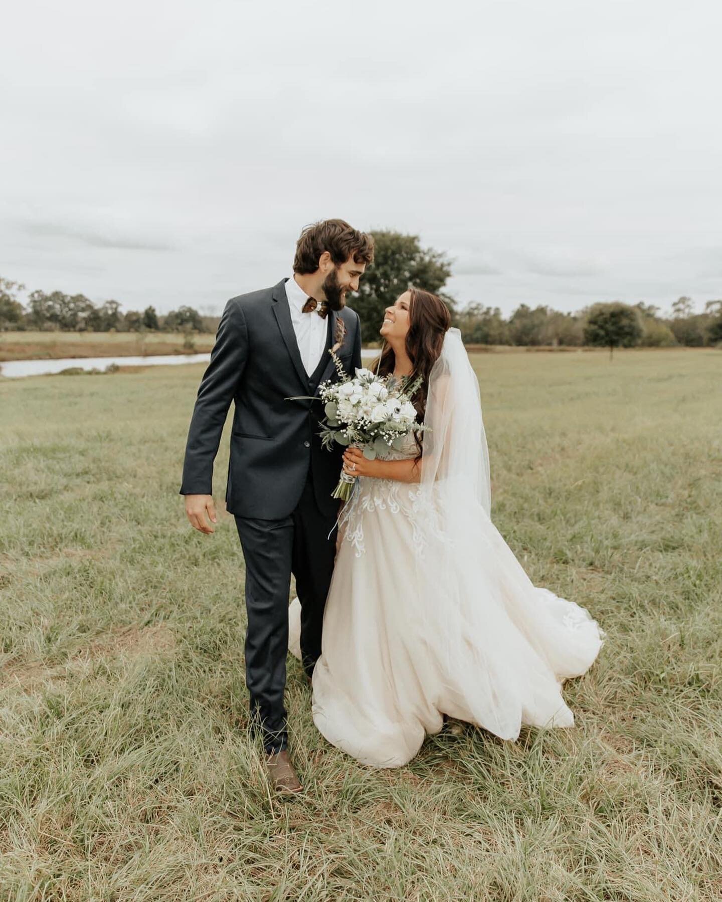 Congratulations Zach &amp; Graci! Stunning wedding last weekend for such a sweet couple! 😍